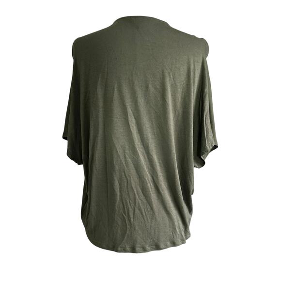 Express Green V-neck Blouse Women's Top Size Small | 63-34 - Picture 2 of 6